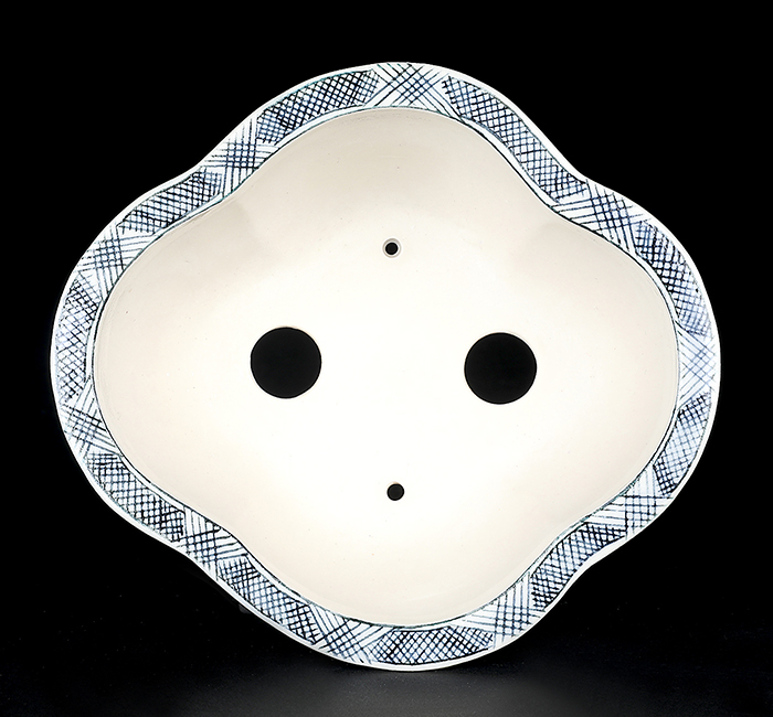 高山染付龍図木瓜式鉢 | 盆栽、盆栽書籍、盆栽鉢の通販│近代出版